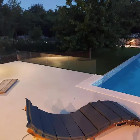 Lesandric Dalmatia Villa *