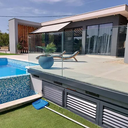 Lesandric Dalmatia Villa